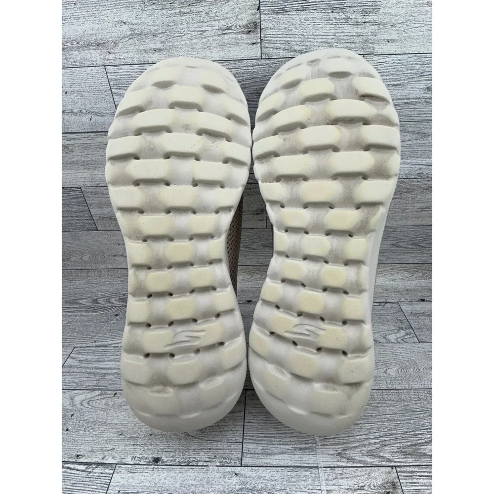 Skechers Go Walk‎ Max Slip On Sneakers Taupe Mesh Women's Size 9.5